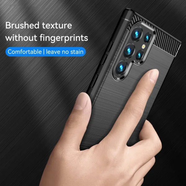 Силиконов Калъф Carbon Fibre Brushed за Samsung Galaxy S22 Ultra 5G, Черен 5