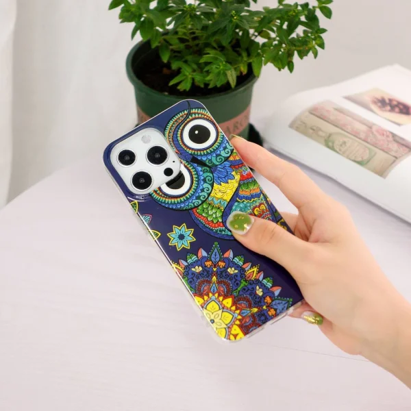 Silicone case for iPhone 14 Pro Max, phosphorescent, Owl 4