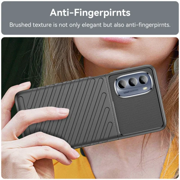 Силиконов калъф Thunder за Motorola Moto G62 5G, черен 4