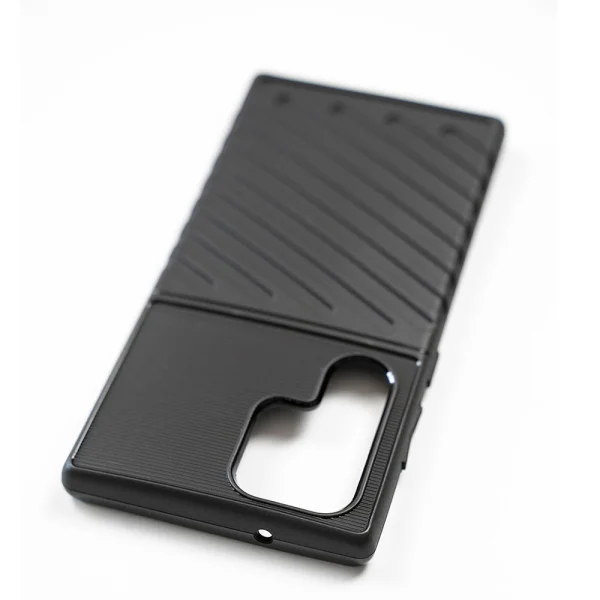 Silicone case Thunder for Samsung Galaxy S23 Ultra, black 2