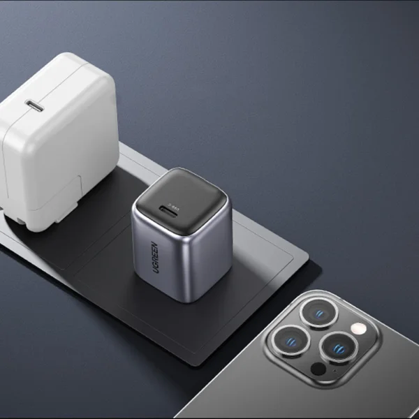 Зарядно UGREEN CD319, 220V, 1xUSB-C, GaN, 30W, PD, NEXOD, Черен 5