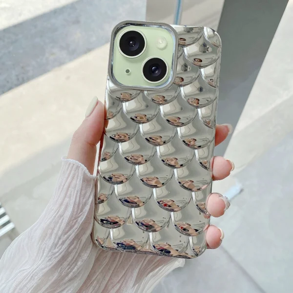 Silicone case 3D Effect Mermaid Scale for iPhone 15, Silver 2