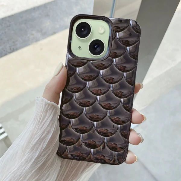 Силиконов калъф 3D Effect Mermaid Scale за iPhone 15, Черен 2