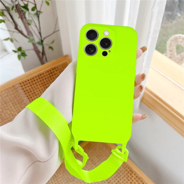 Силиконов калъф Strap D2 Silicone за iPhone 13 Pro, Зелен 4