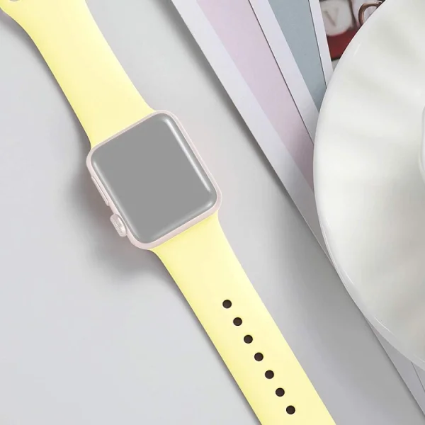 Силиконова каишка за Apple Watch Series 1/2/3 42mm / Series 4/5/6/SE 44mm, Жълт 4