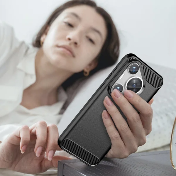 Силиконов Калъф Carbon Fibre Brushed за Huawei Pura 70 Pro / 70 Pro plus, Черен 5