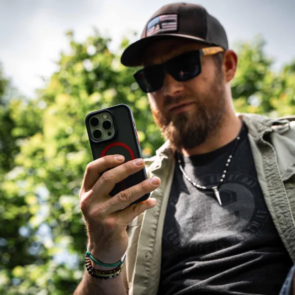 Удароустойчив калъф Tactical MagForce Hyperstealth 2.0 за iPhone 15 Pro Max, Черен-червен 4