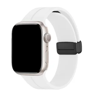 Силиконова каишка с магнитно закопчаване за Apple Watch 38 / 40 / 41mm, Бял