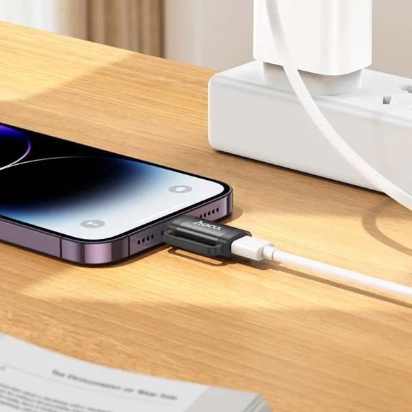 Адаптер HOCO UA31B OTG  от Lightning към Type C, 2A, Черен 3