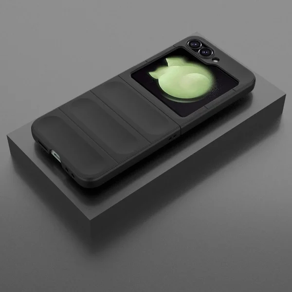 Удароустойчив калъф Techsuit Magic Shield за Samsung Galaxy Z Flip 6, Черен 4