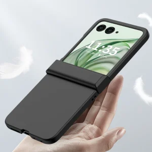 Удароустойчив калъф Skin Feel за Motorola Razr 50 Ultra 5G,  Черен 3