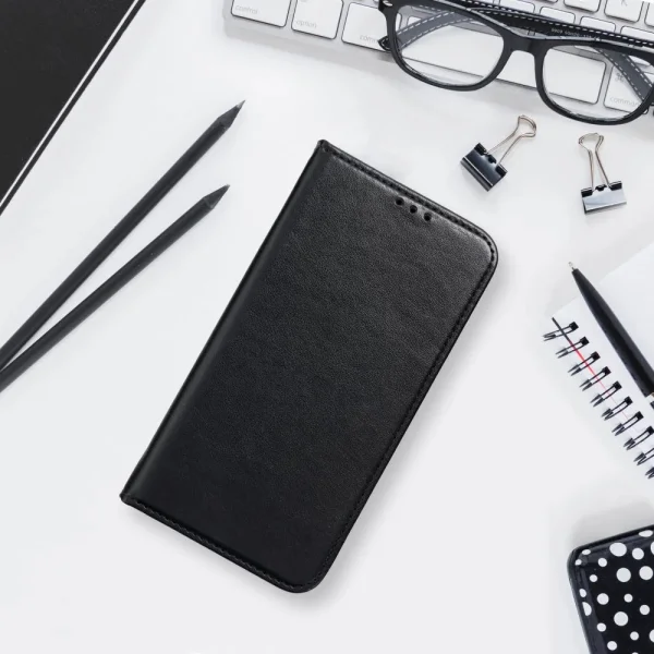 Калъф тефтер Magnetic Book за Motorola Moto G72, Черен 3