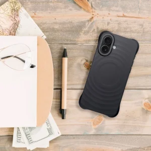 Zephyr Mag Cover Silicone Case for iPhone 16, Black 3