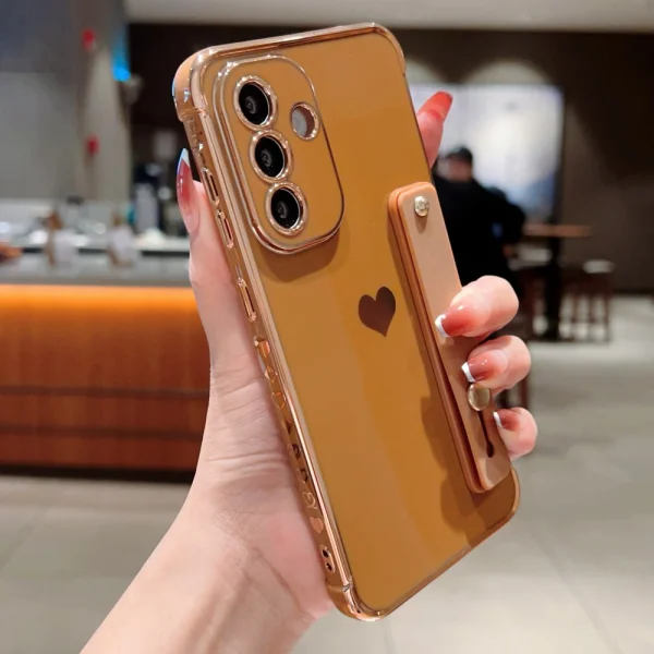 Силиконов калъф Strip Holder Heart за Samsung Galaxy A56 5G, Златист 2