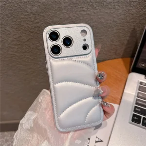 Удароустойчив калъф Design PU Leather за iPhone 18 Pro Max, сребрист